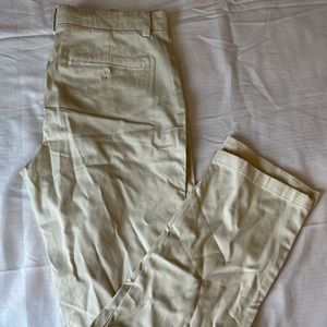 Vineyard Vines Khakis